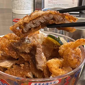 뉴러우멘관즈 사진