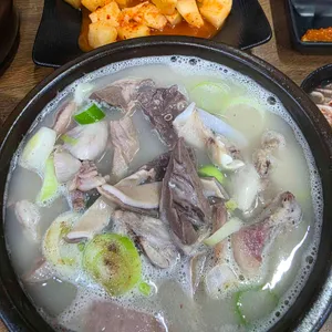 삼거리먼지막순대국 사진