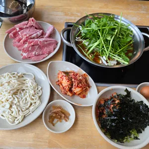 오월얼크니 손칼국수 사진
