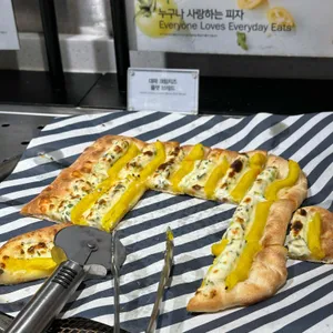 애슐리퀸즈 사진
