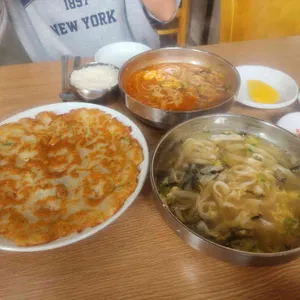 바우길장칼국수 사진