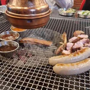 빨간의자집 사진