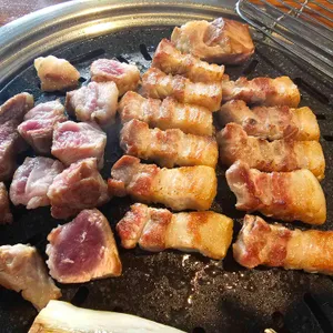 신천돼지 사진
