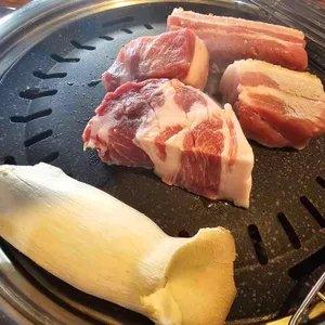 신천돼지 사진