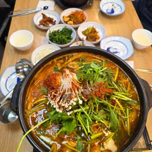 황금연못 사진