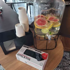 피자 네버 슬립스 사진
