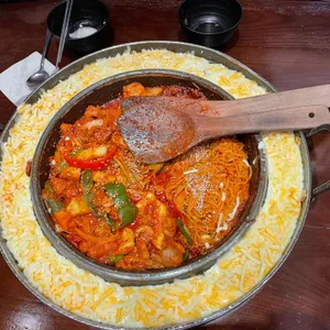 유가네닭갈비 사진