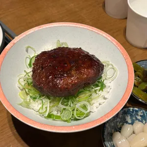 료미 사진