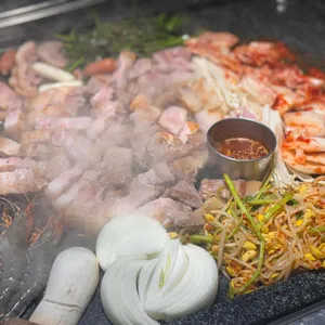 제주오겹살왕돌구이집 사진