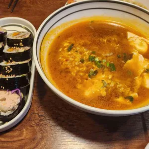 디엣테이블 사진