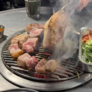 멍군집 사진
