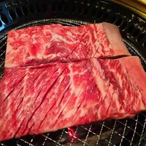 석우헌 사진