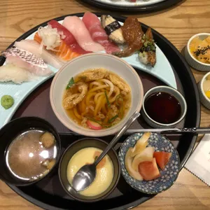 상무초밥 사진