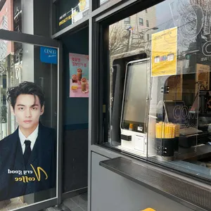 컴포즈커피 리뷰 사진
