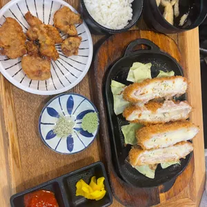부엉이돈가스 사진