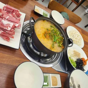 백세면가 샤브칼국수 사진