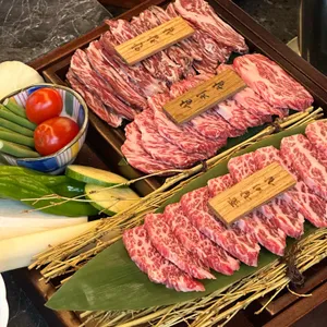 우희 사진