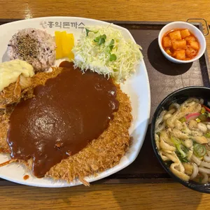 홍익돈까스 사진