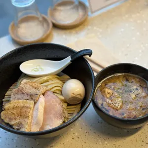 윤멘 사진