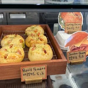 쿠도스 사진
