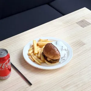 하프컷 사진