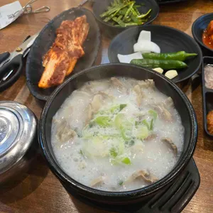 대건명가 돼지국밥 사진