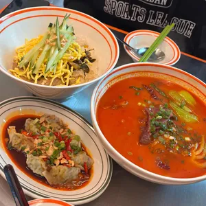 우육팔칠 사진