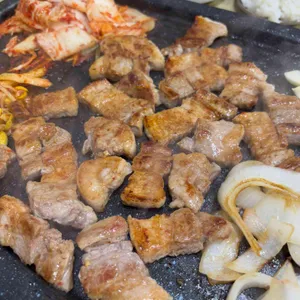 장어신랑 삼겹신부 사진