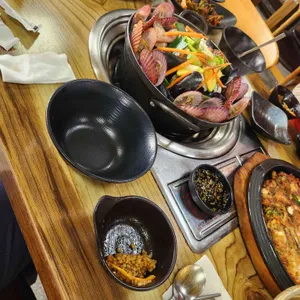 황금 손칼국수 간장게장 사진