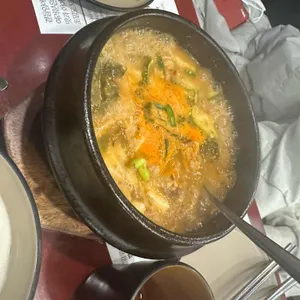 육시리 사진