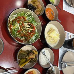 육시리 사진