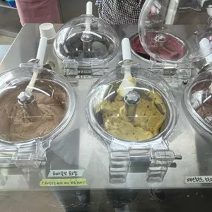낼름 사진