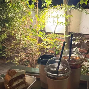 본지르르 대표 사진