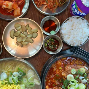 은성뼈칼국수얼큰이해장국 사진