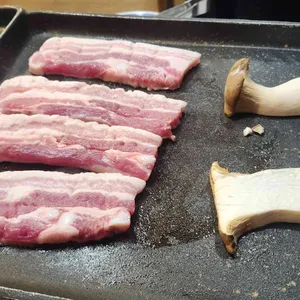 돈백석 사진