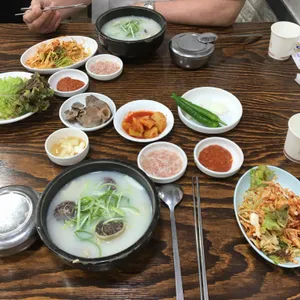 7전8기 8번식당 사진