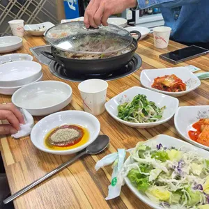 느티나무집 사진