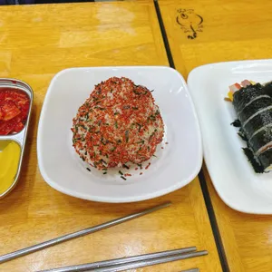 마리김밥 사진