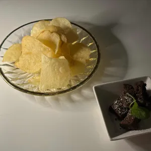 이너프 사진