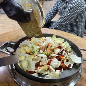 정통 춘천 닭갈비 사진