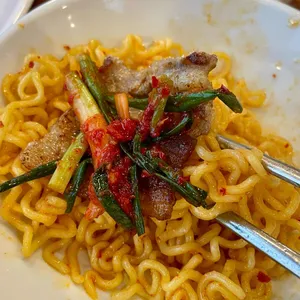 장군꼬들살김치찌개 리뷰 사진