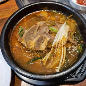 뼈감뼈 감자탕 사진