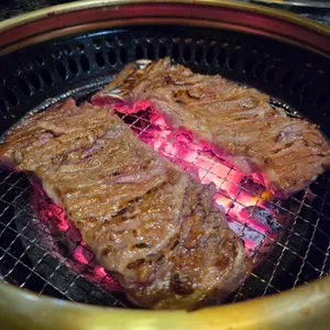석우헌 사진