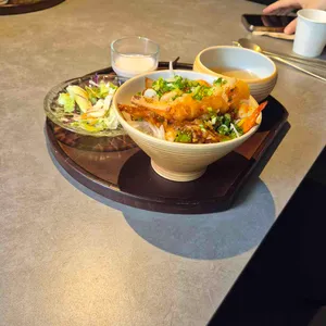장정 정 사진