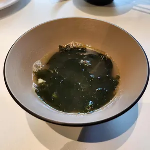 애슐리퀸즈 사진