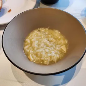애슐리퀸즈 사진