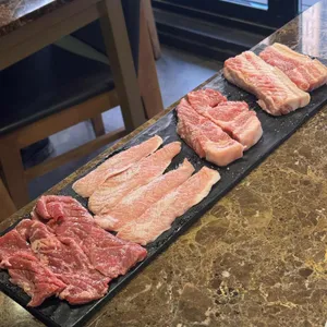 욜로 사진