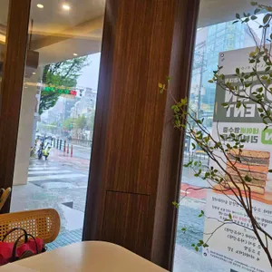 솔티라이엇 리뷰 사진