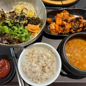 사월에보리밥과쭈꾸미 사진