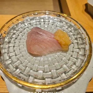 아루히 니와 사진